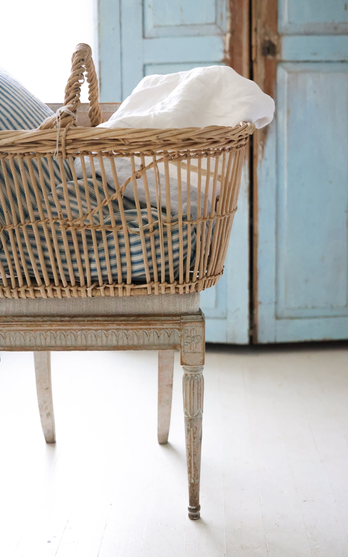 Vintage French Boulangerie Basket