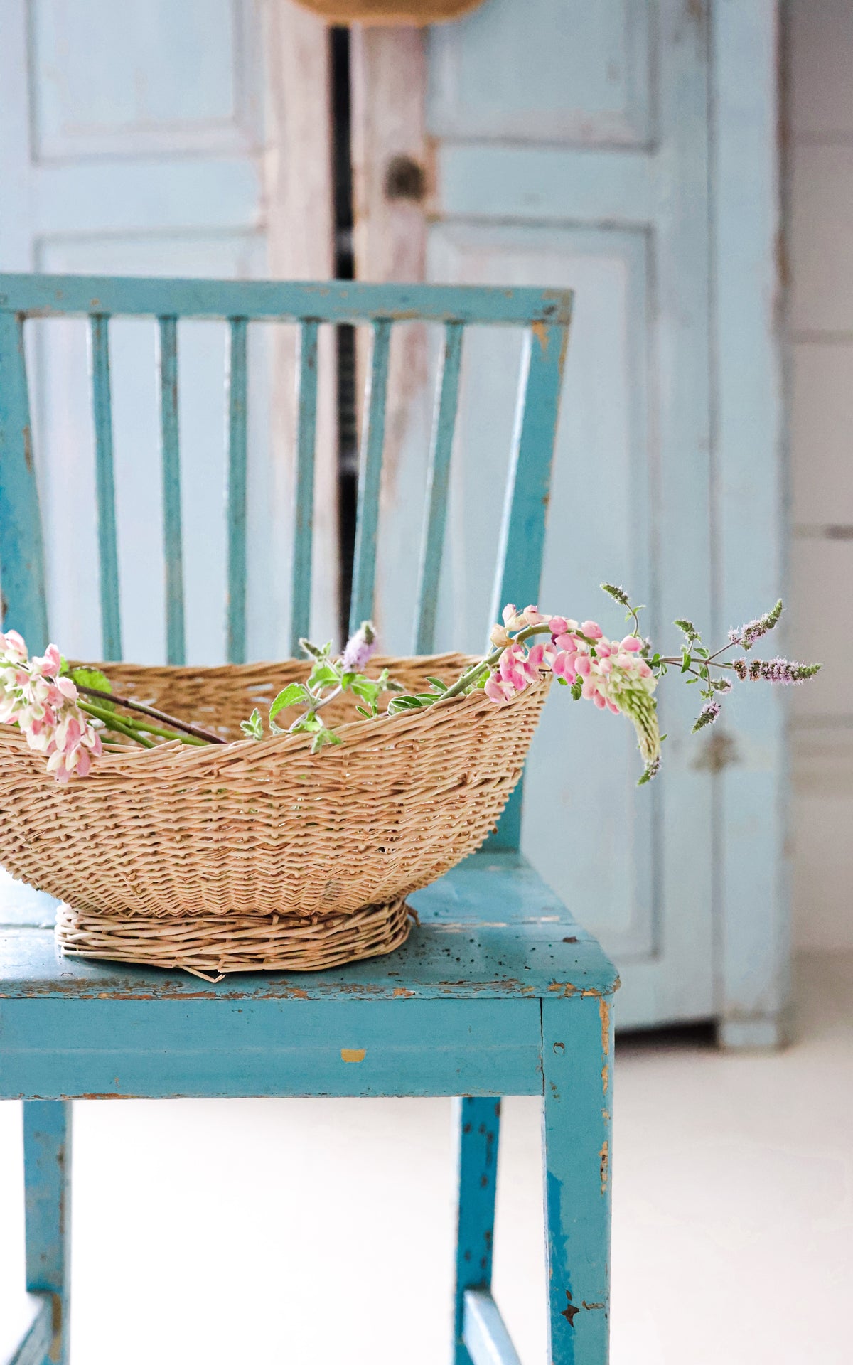 Vintage French Boulangerie Basket