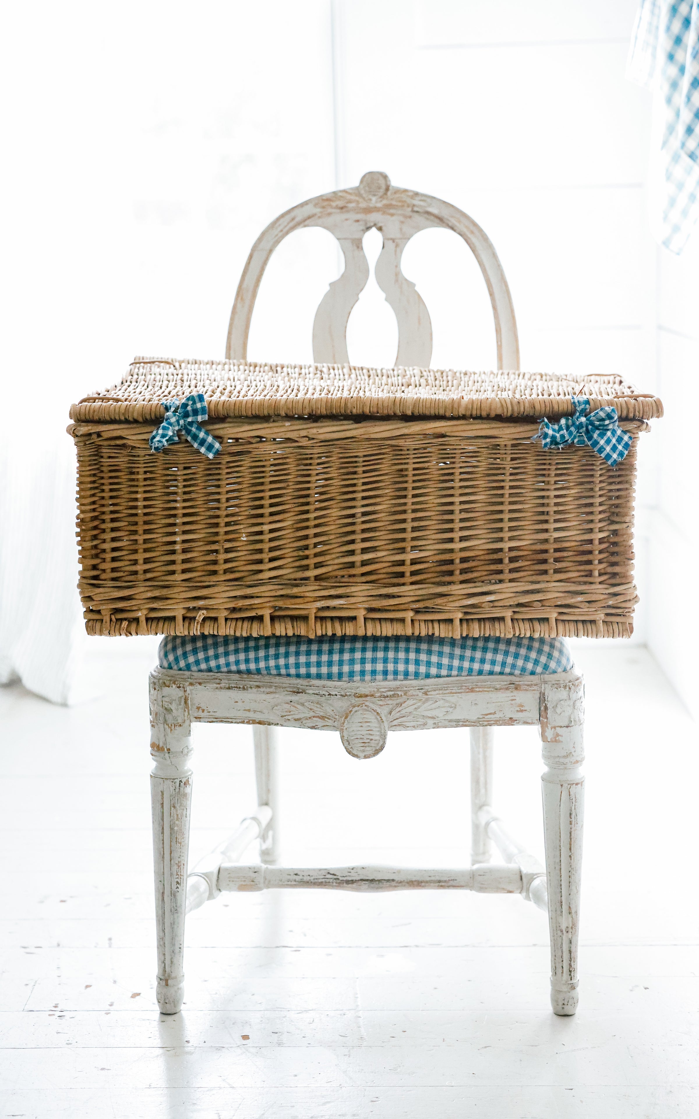 Vintage French Boulangerie Basket