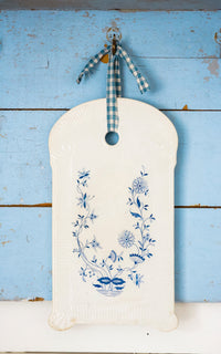 One Large Vintage Swedish Onion Board