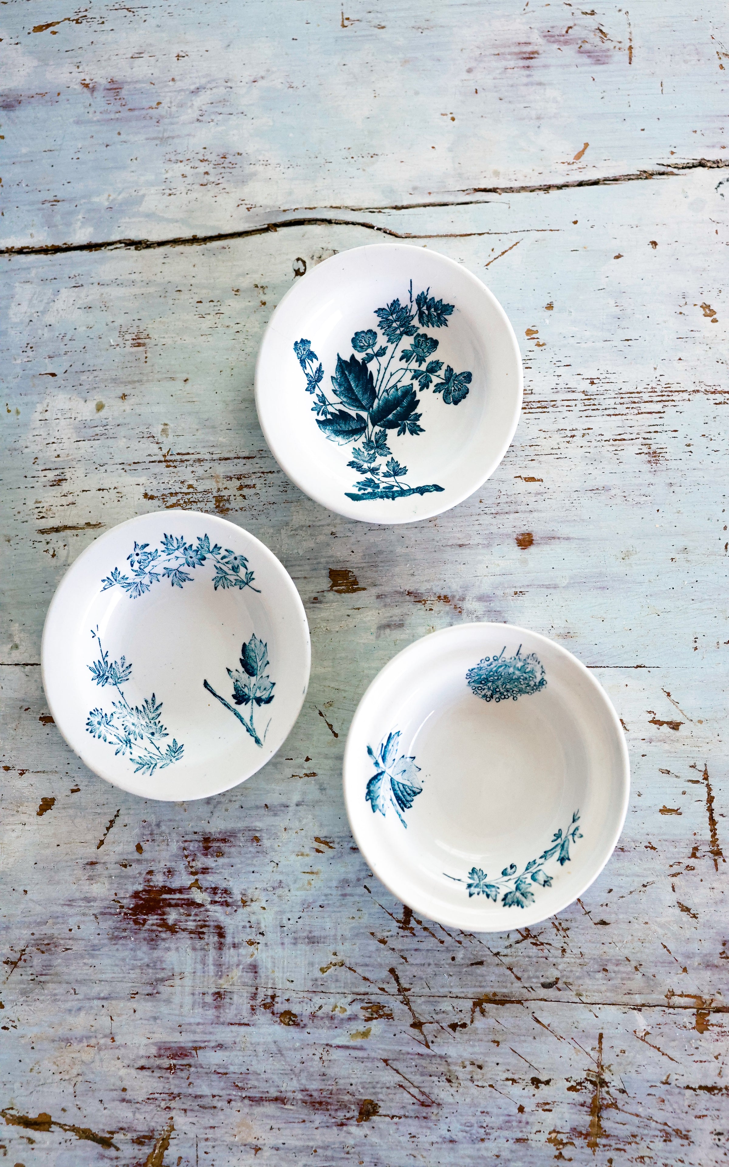 Set of Three Petite Vintage French Dishes