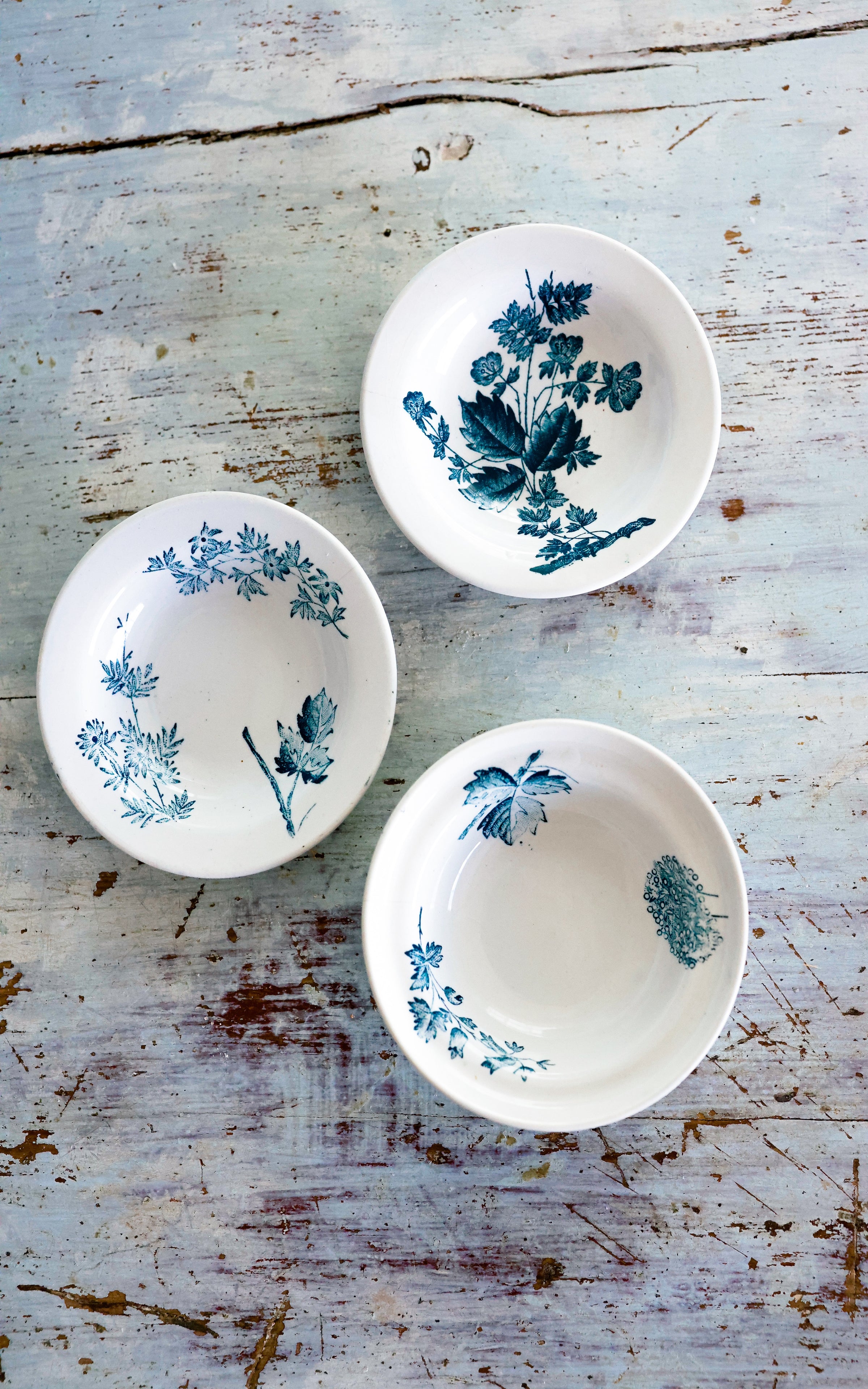Set of Three Petite Vintage French Dishes