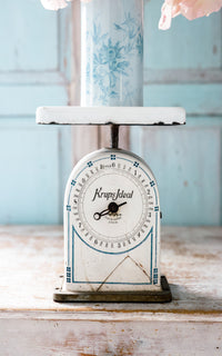 Vintage German Scale