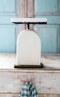 Vintage German Scale