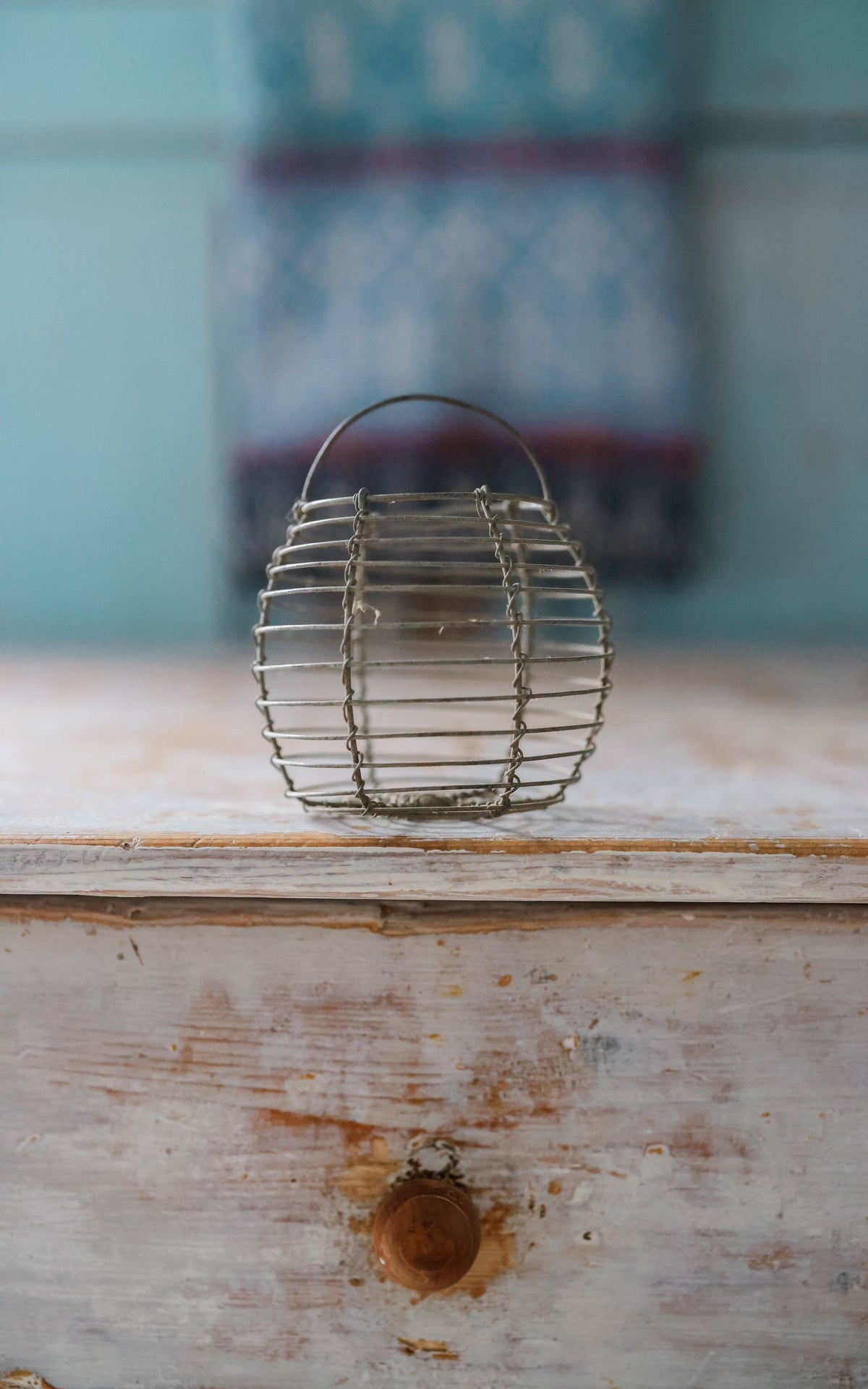 Petite Vintage Model Egg Basket