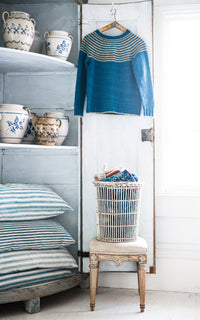 Petite Vintage French Boulangerie Basket