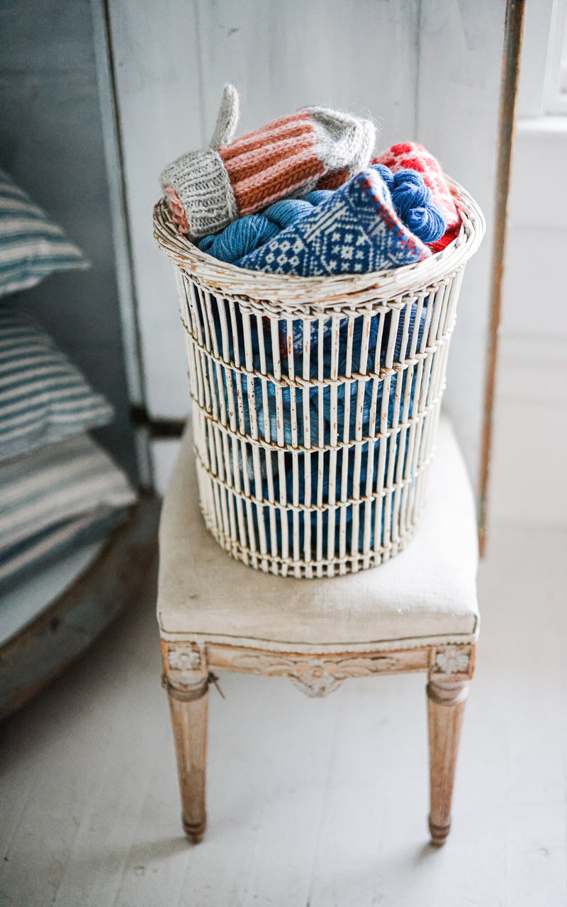 Petite Vintage French Boulangerie Basket