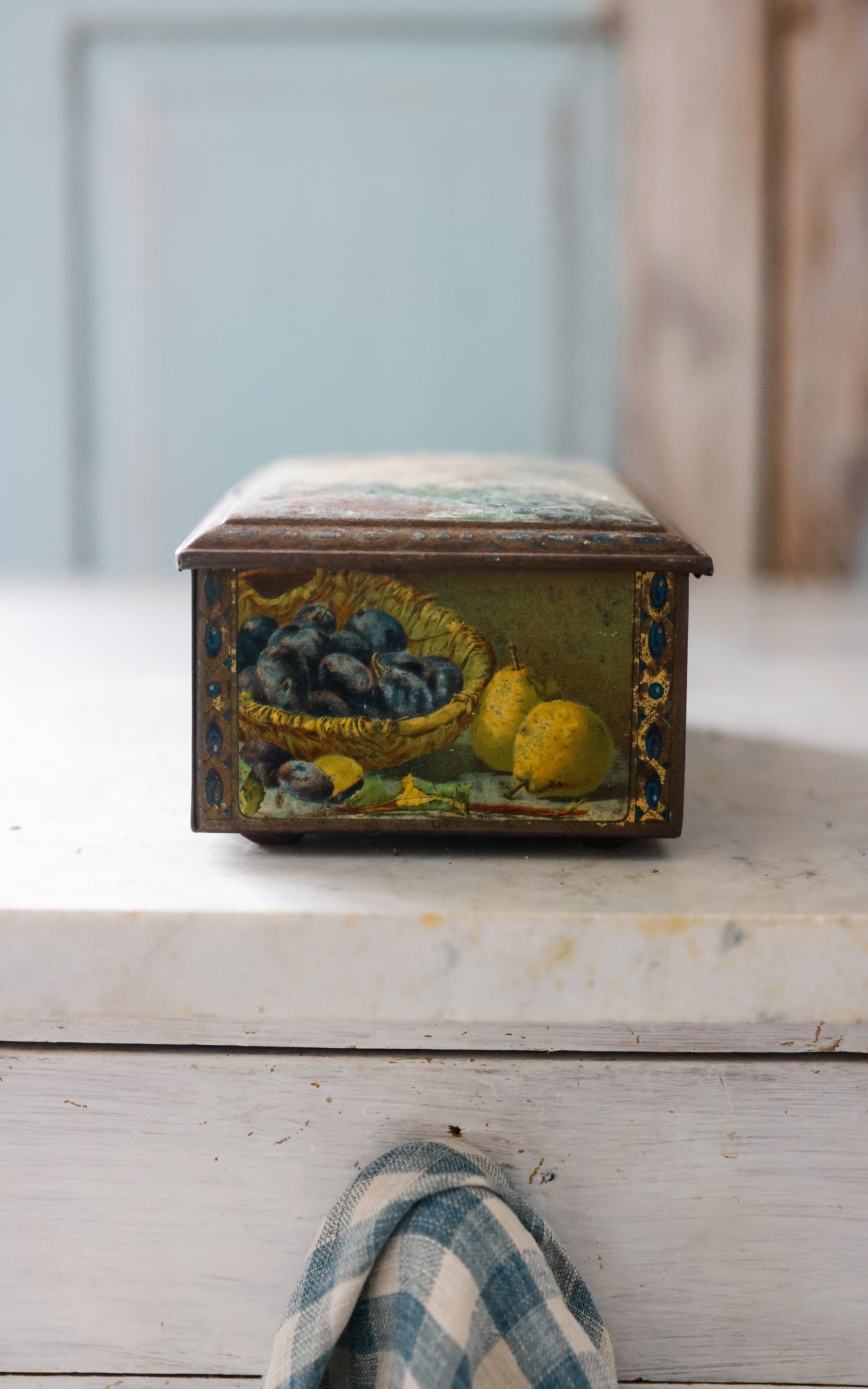 Vintage French Tin