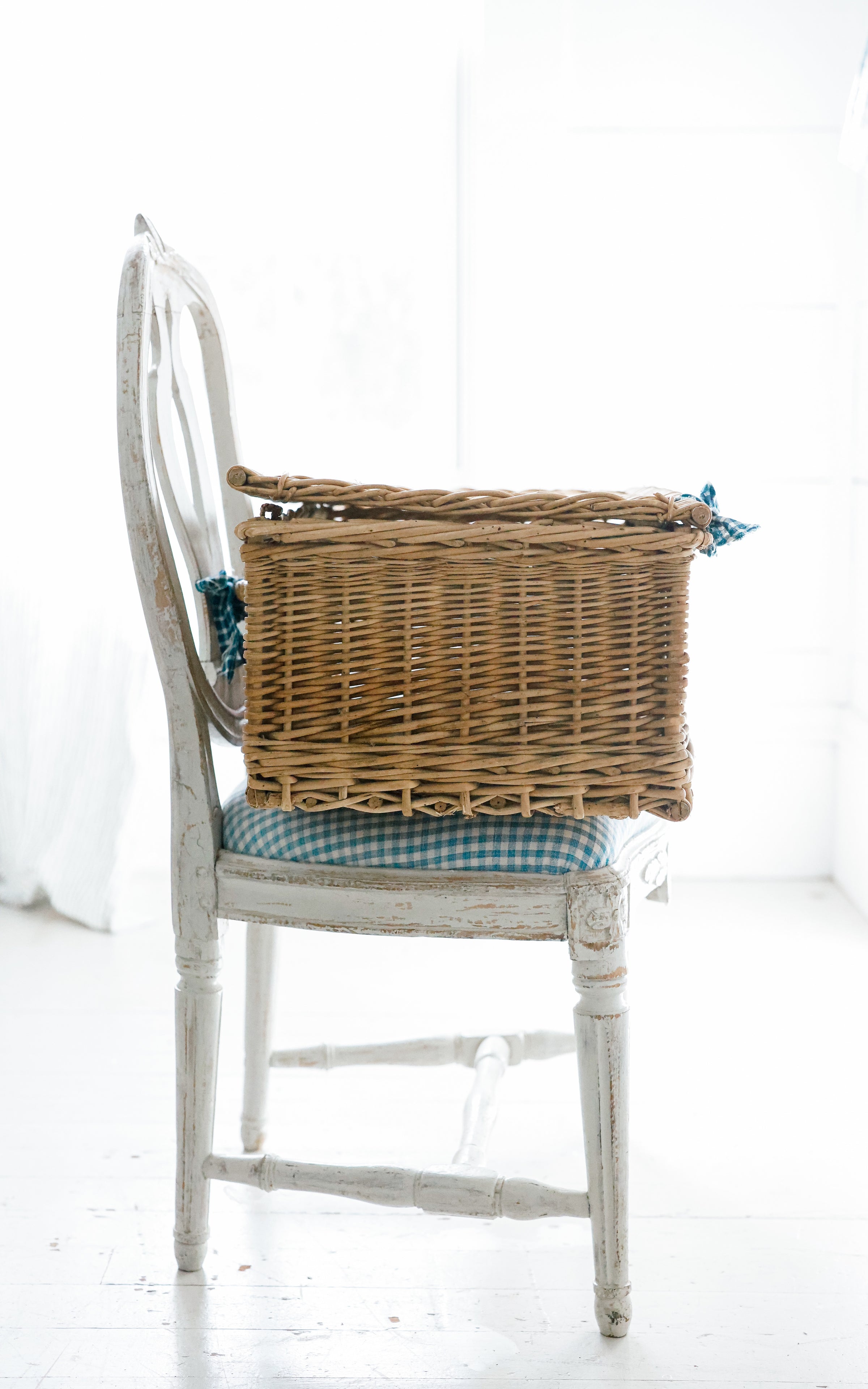 Vintage French Boulangerie Basket
