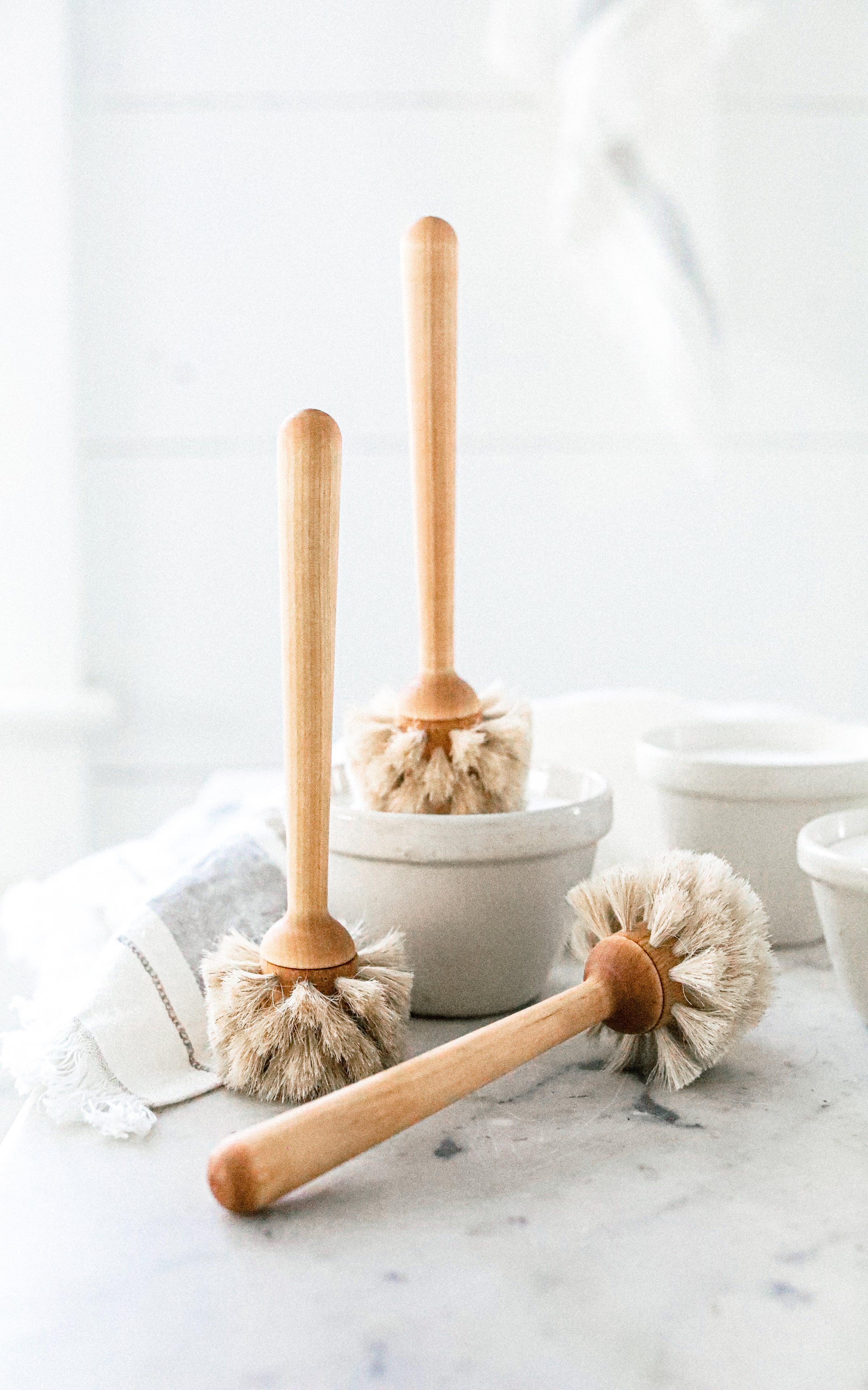 Dish Brush by Iris Hantverk